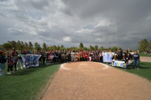Agradece liga de Softbol Guadalupe apoyo de Pepe Saldívar