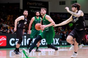 Santos vence a Mineros