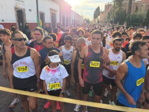 Corre más de un millar de personas por la salud mental en Guadalupe